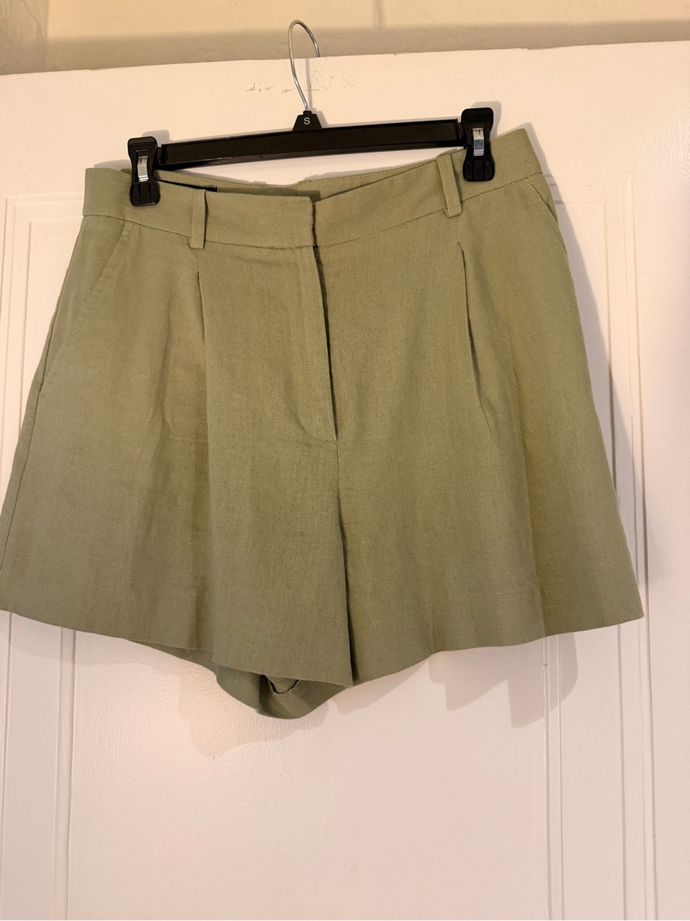 Zara Olive Tailored High-Rise Shorts